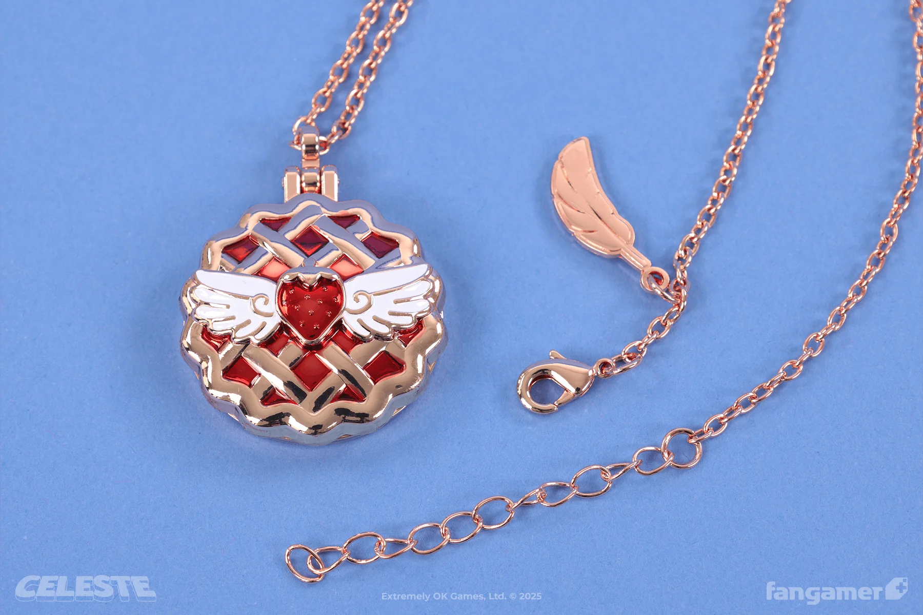 Strawberry Pie Mirror Locket - Image 8