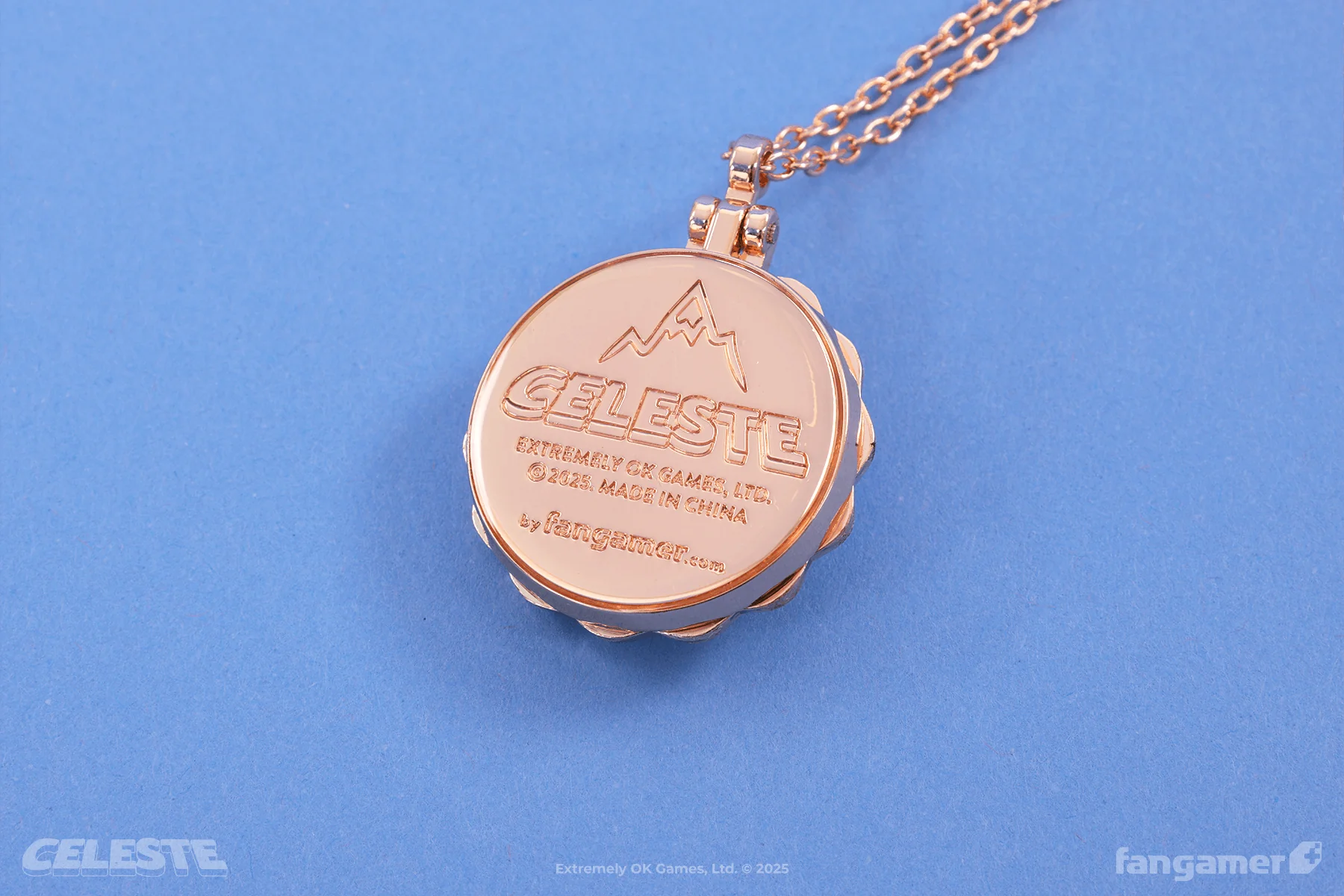 Strawberry Pie Mirror Locket - Image 9