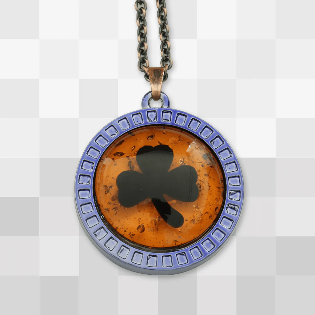 Black Clover Pendant - Image 3