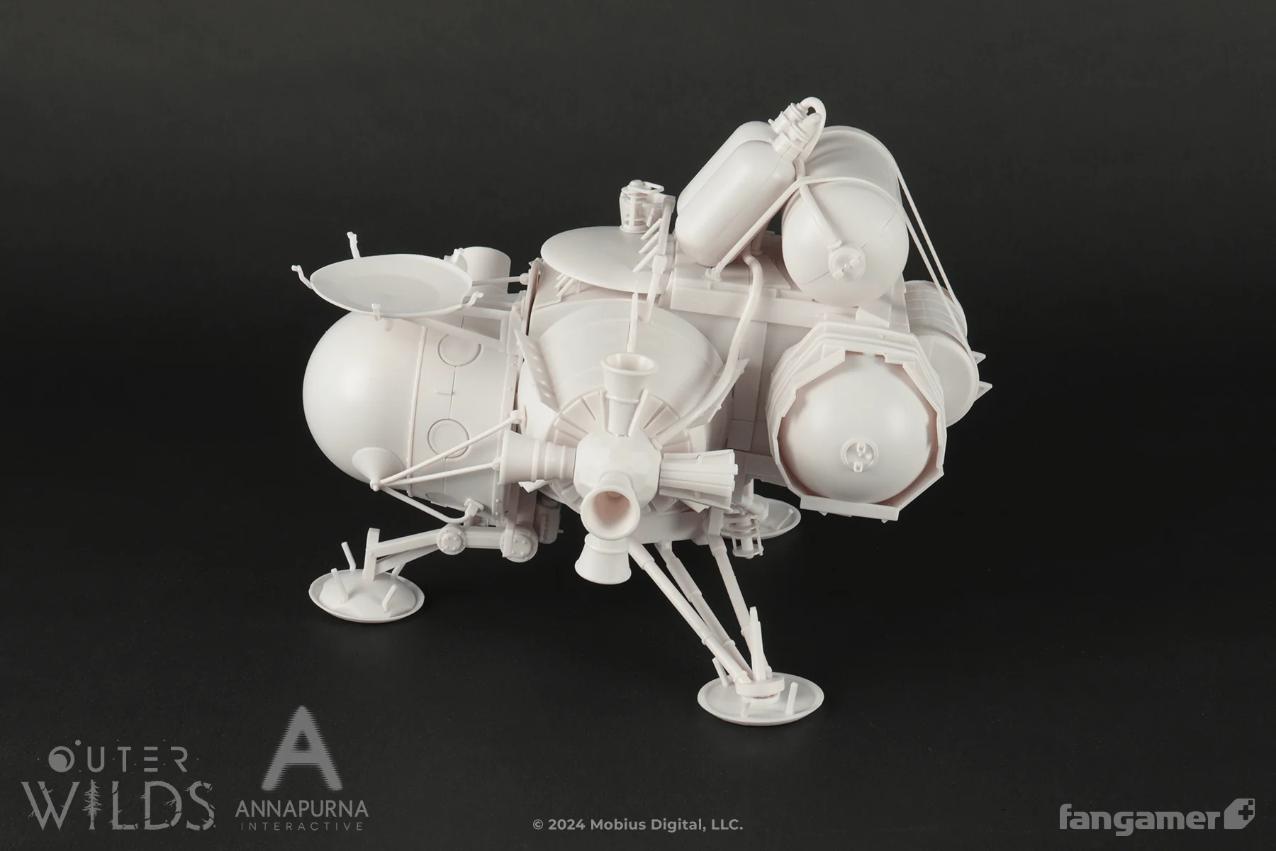 Hearthian Lander Model Kit - Image 5