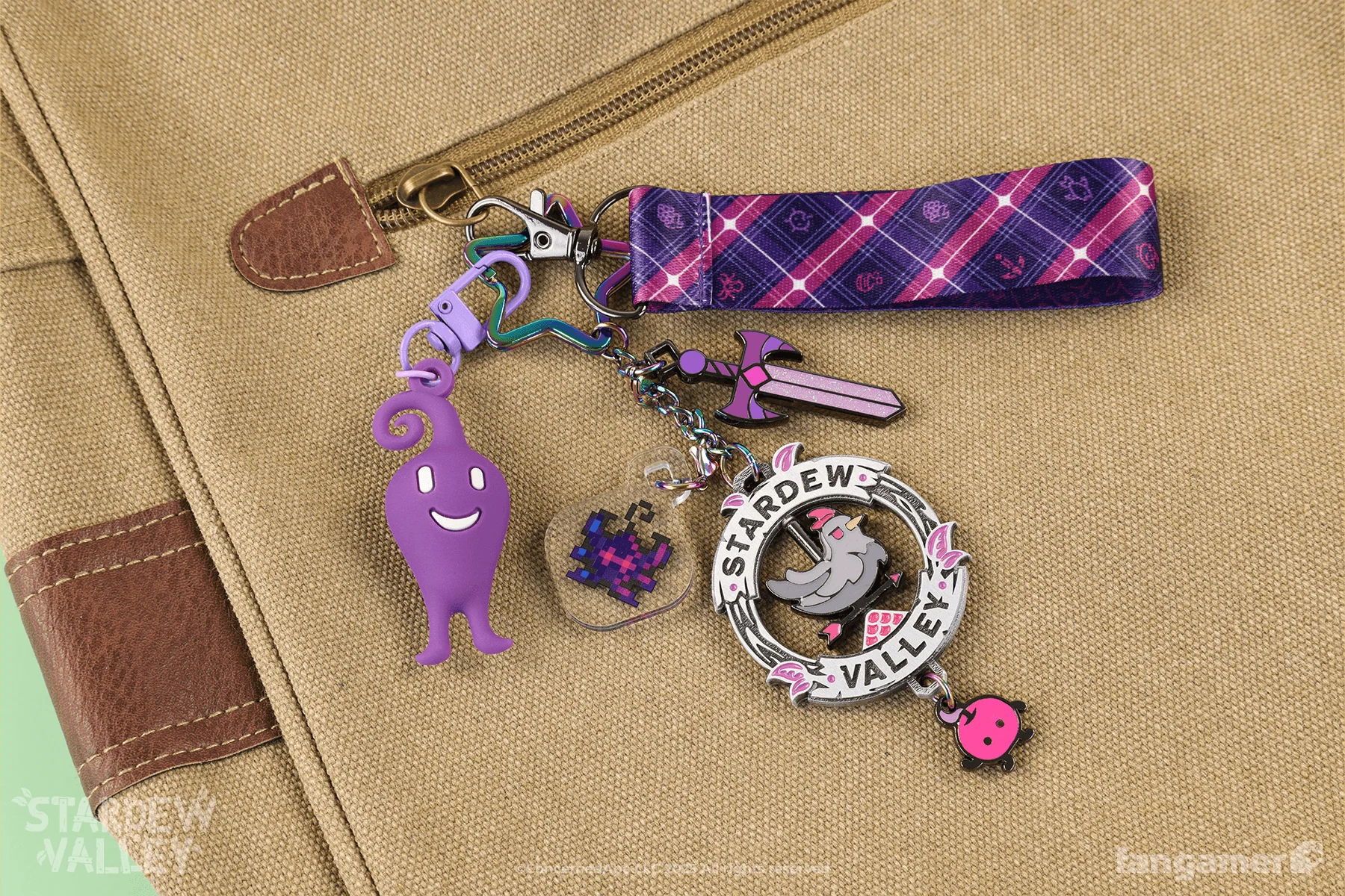 Void Farmer Spinning Charm Keychain - Image 7